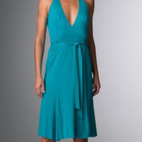 Diane Von Furstenberg Dresses & Skirts - Diane von Furstenberg wrap dress DVF
